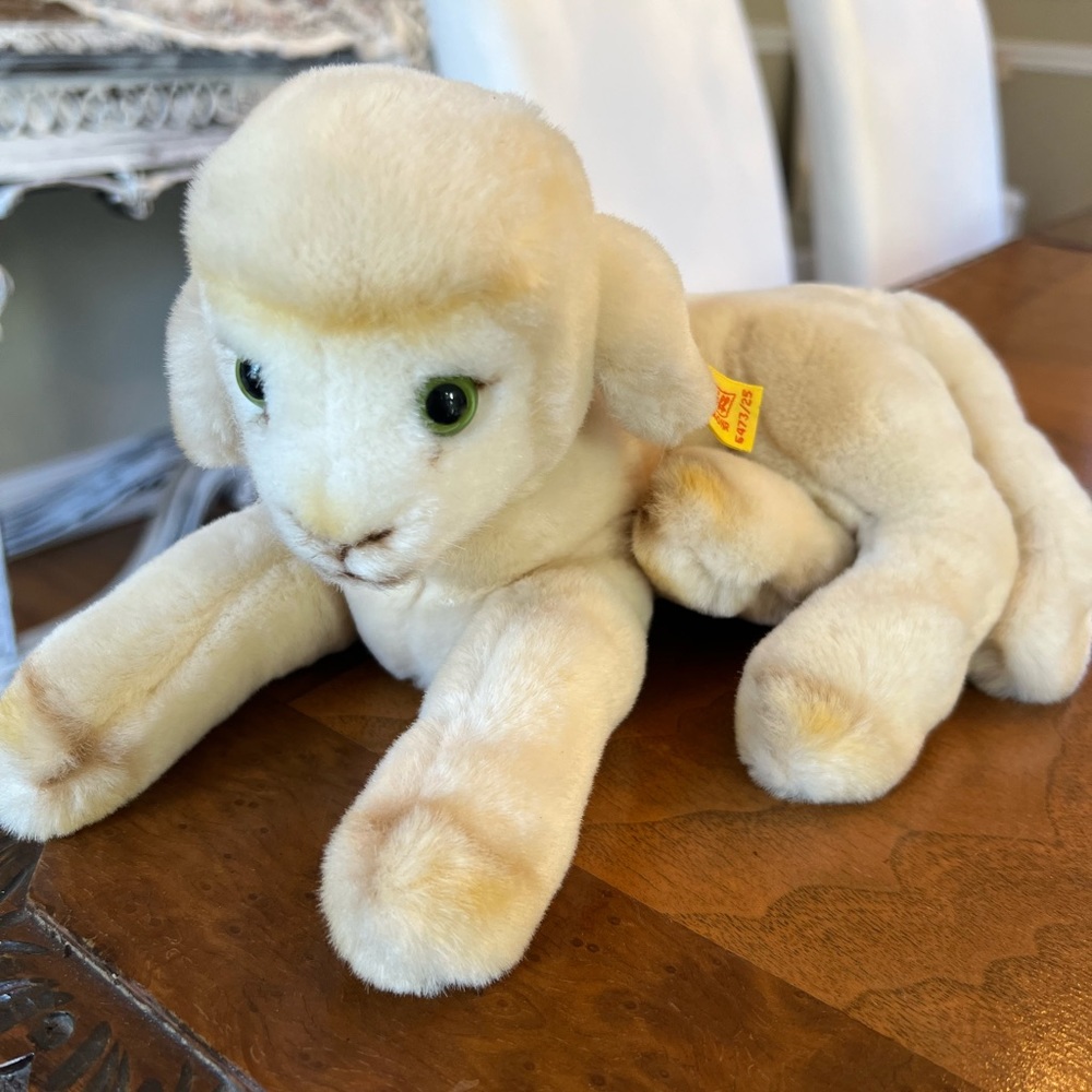 VINTAGE STEIFF- “Cosy Lamby” 5473/25